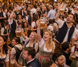 4.000 Komparsen für NETFLIX gesucht!
